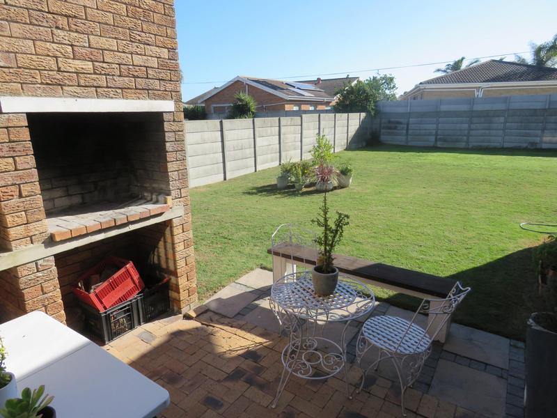 To Let 3 Bedroom Property for Rent in Protea Heights Western Cape